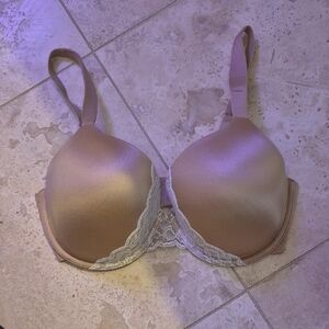 Soma Lace Accent Bra in Tan